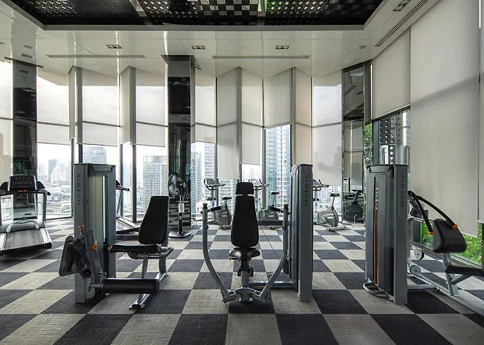 5min To Bts-7eleven- Pool Kitchen Gym Sunset View Apartment *